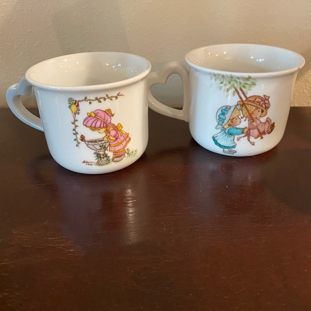 Vintage precious moments cups